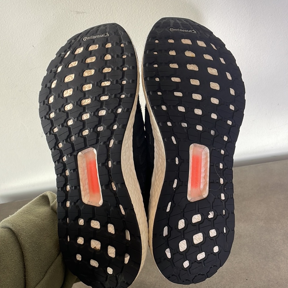 Adidas Womens ULTRABOOST 19 ‘Core Black’ size 10 #G54014 - Picture 9 of 10